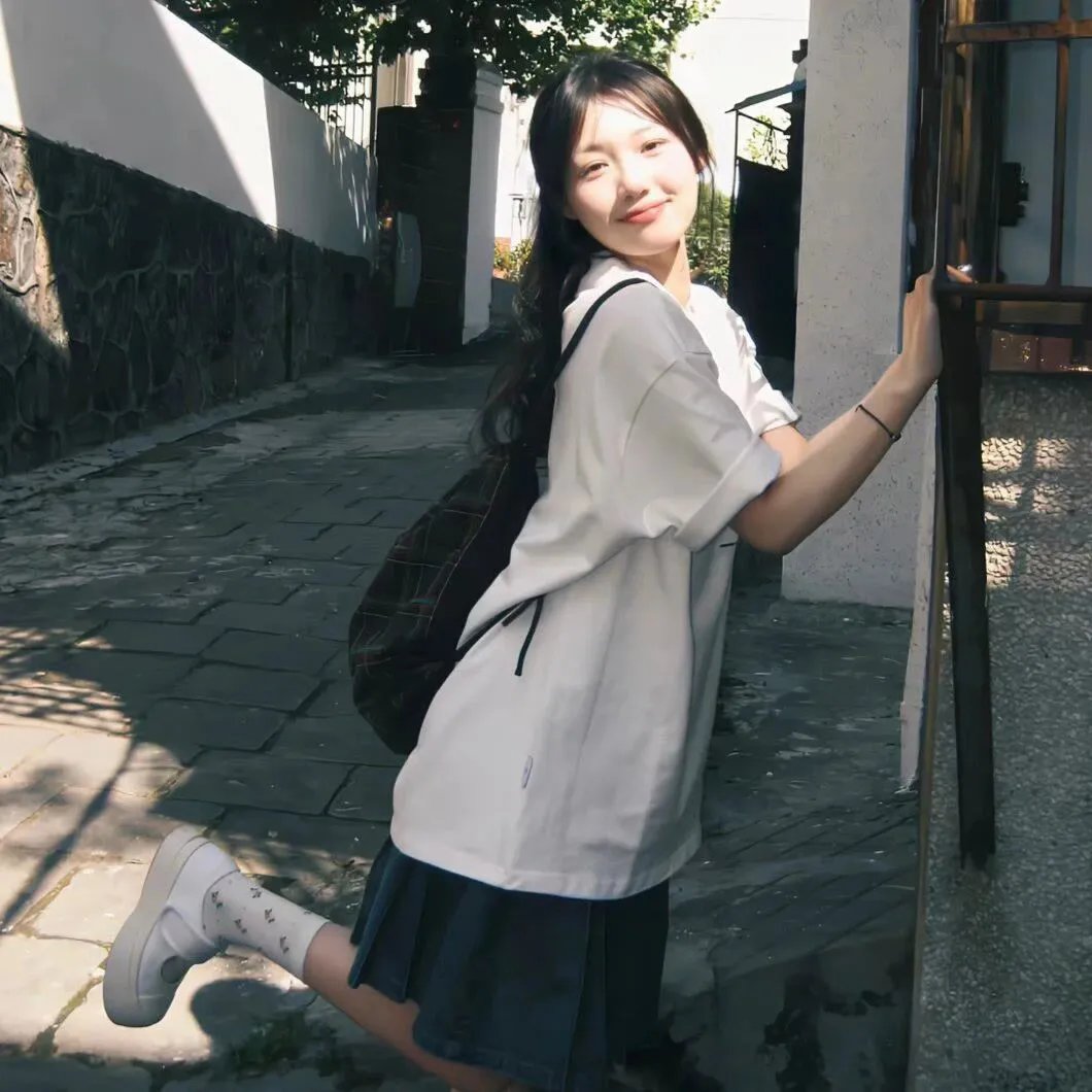 男人与婴儿